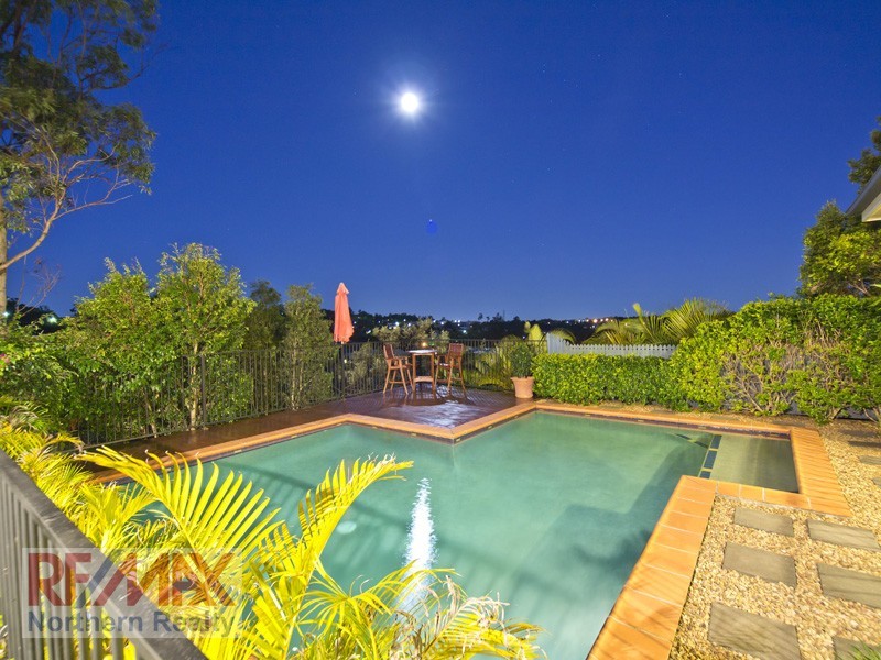 3 Fairy Place, Eatons Hill QLD 4037