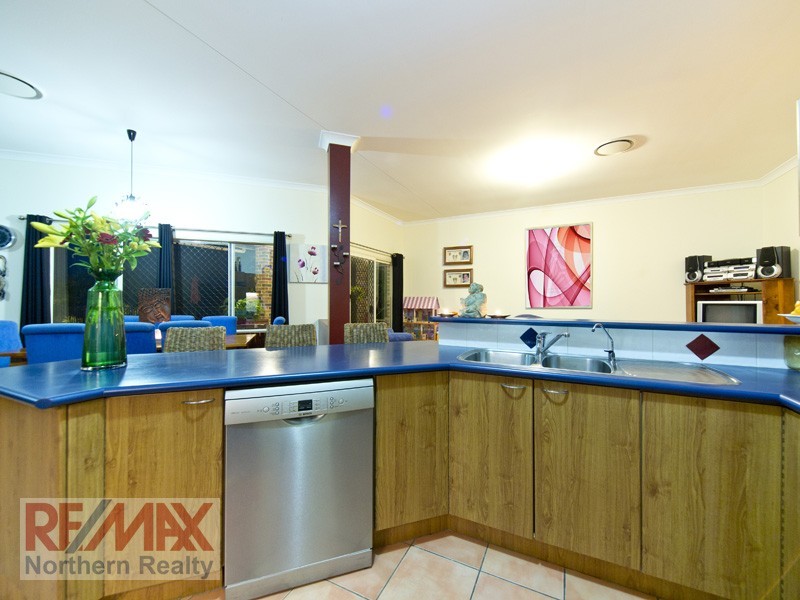 3 Fairy Place, Eatons Hill QLD 4037