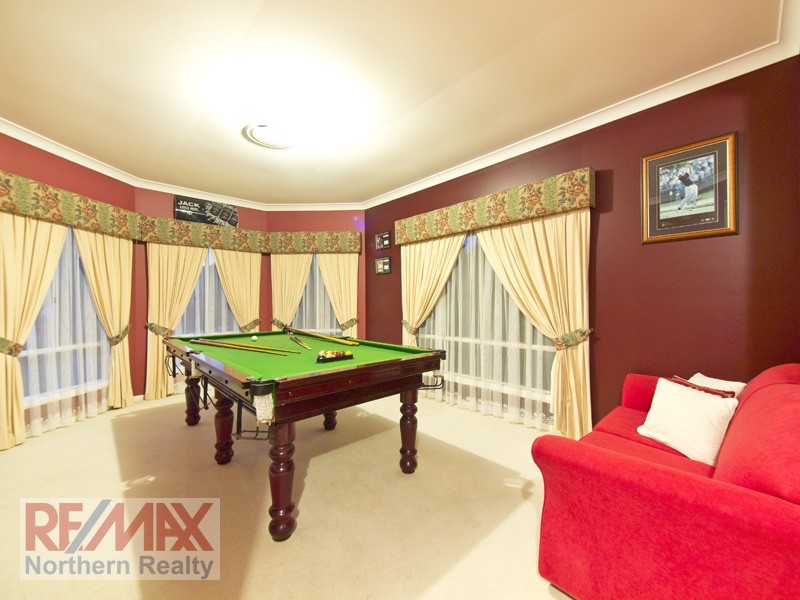 3 Fairy Place, Eatons Hill QLD 4037