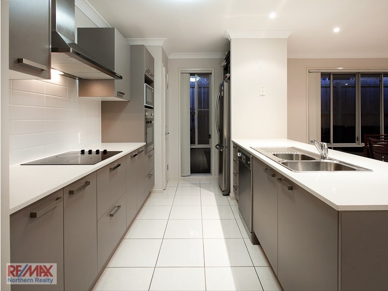 47 MONDIAL DRIVE, Warner QLD 4500