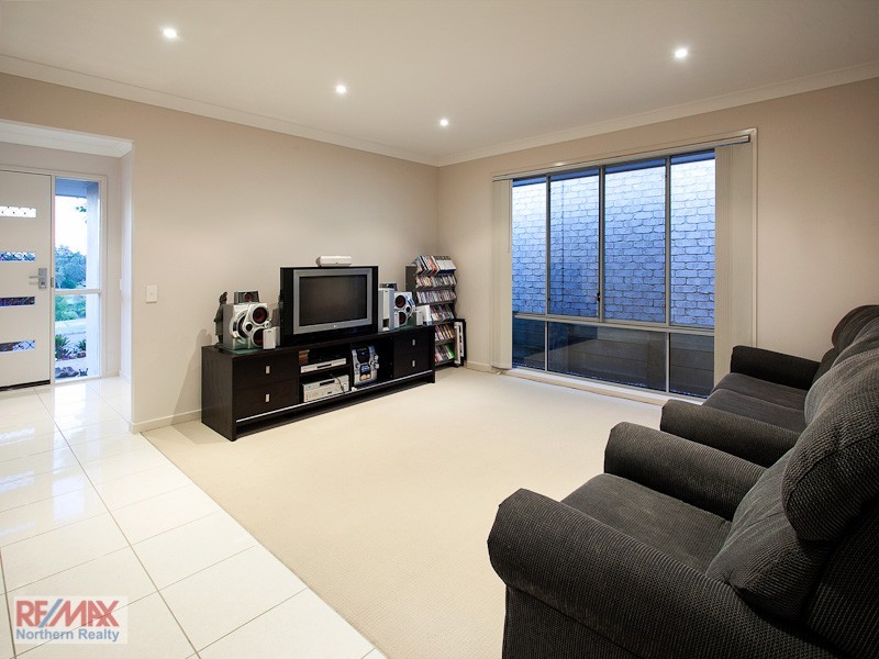 47 MONDIAL DRIVE, Warner QLD 4500