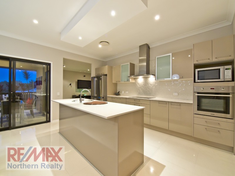 43 Bunya Crossing Dve, Eatons Hill QLD 4037