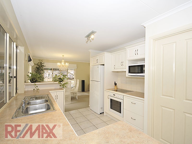 Eatons Hill QLD 4037