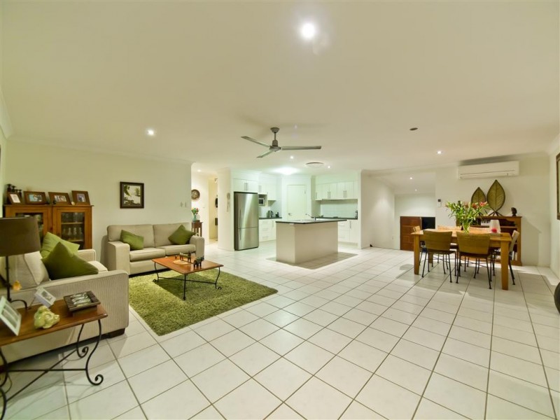 158 Saraband Dr, Eatons Hill QLD 4037