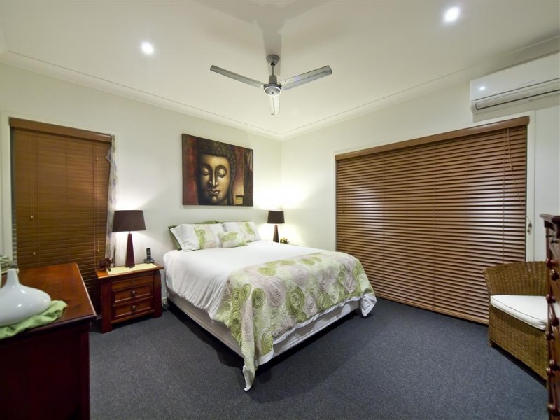 158 Saraband Dr, Eatons Hill QLD 4037