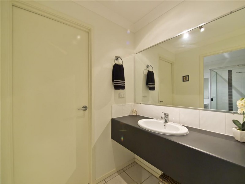 158 Saraband Dr, Eatons Hill QLD 4037