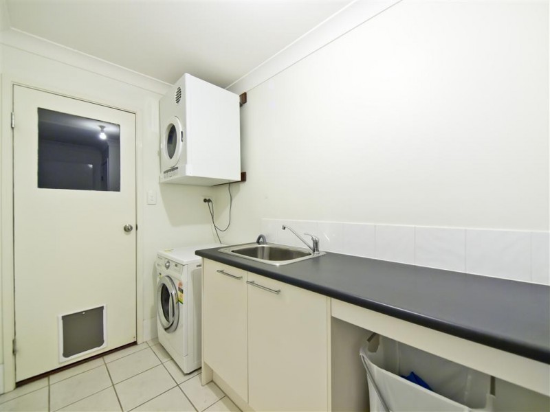 158 Saraband Dr, Eatons Hill QLD 4037