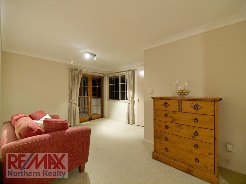 18 Milford Court, Eatons Hill QLD 4037