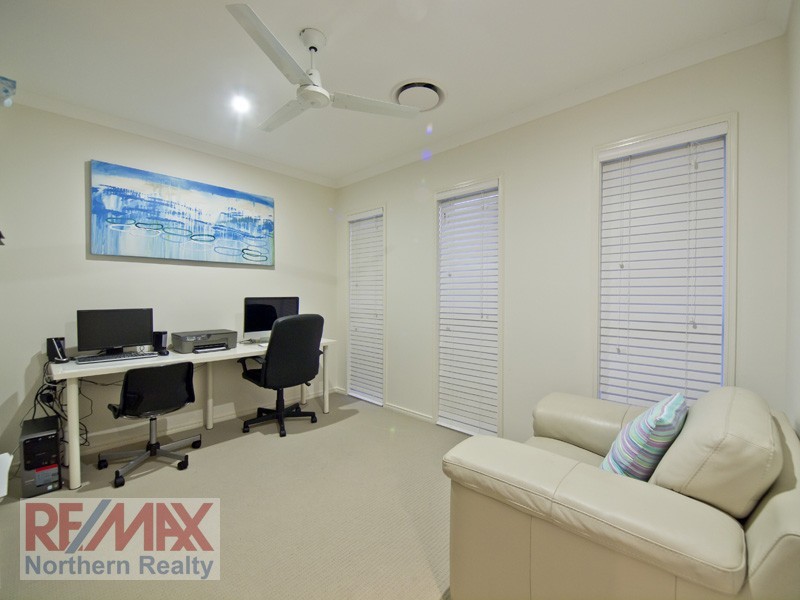 27 Crossing Drive, Eatons Hill QLD 4037