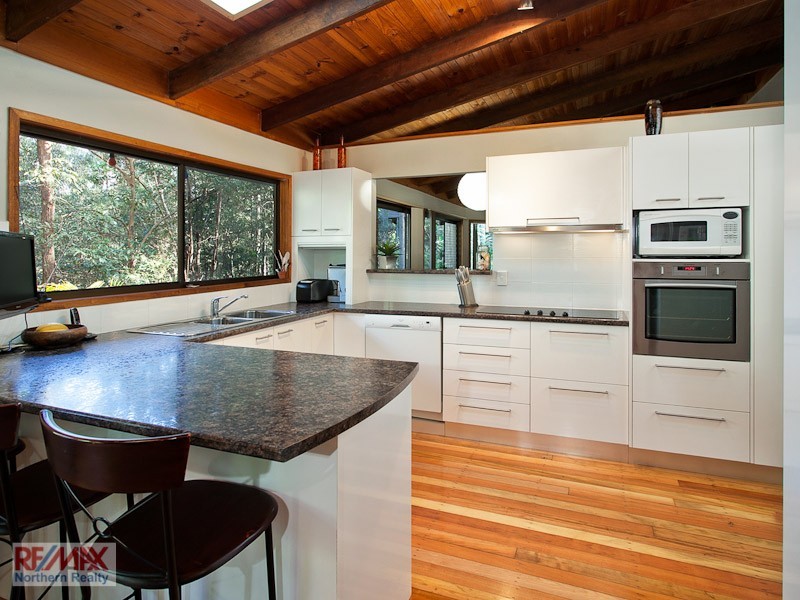 21 Buranda Road, Clear Mountain QLD 4500