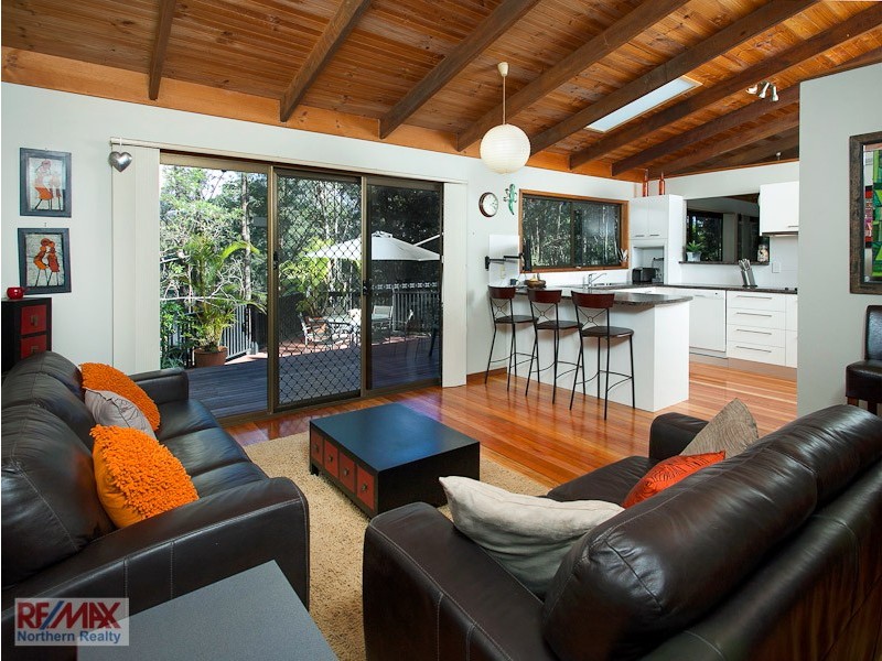 21 Buranda Road, Clear Mountain QLD 4500