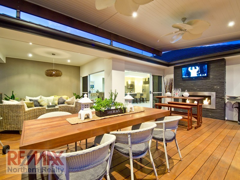 8 Carrybridge Ct, Warner QLD 4500