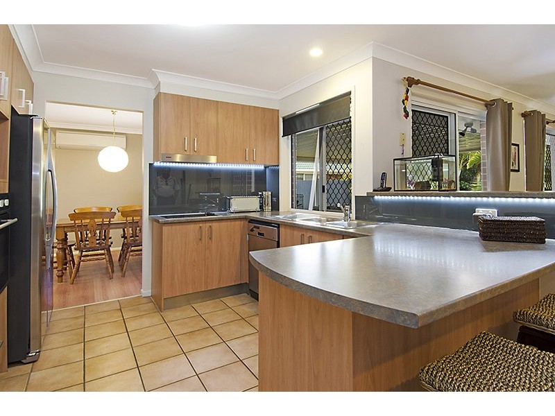 17 Power Place, Bridgeman Downs QLD 4035