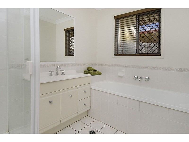 17 Power Place, Bridgeman Downs QLD 4035