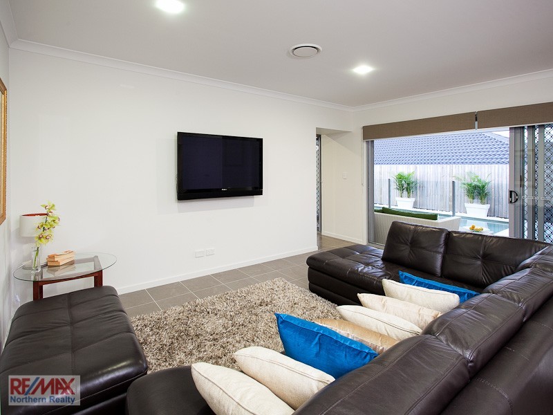 5 Koel Court, Warner QLD 4500