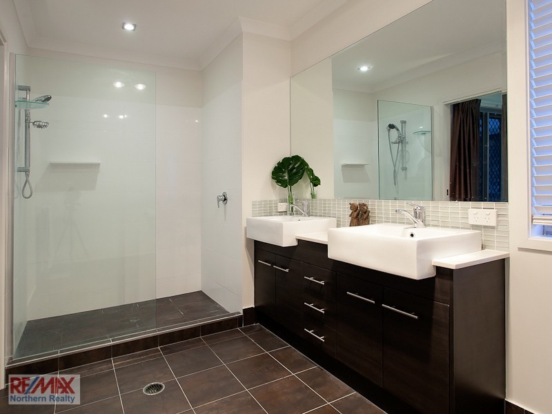 5 Koel Court, Warner QLD 4500