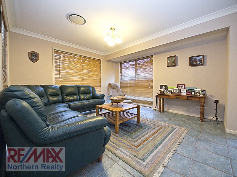 6 Boree Court, Albany Creek QLD 4035