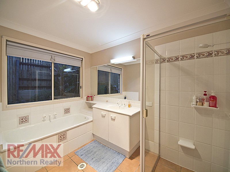 6 Boree Court, Albany Creek QLD 4035