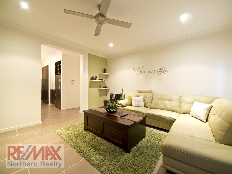 2 REACH PLACE, Eatons Hill QLD 4037