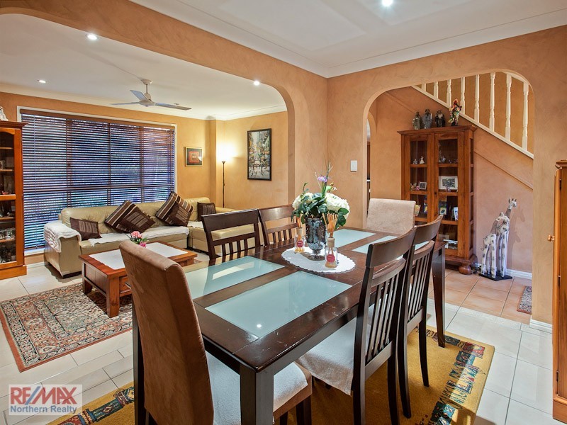 16 Mindi Court, Cashmere QLD 4500