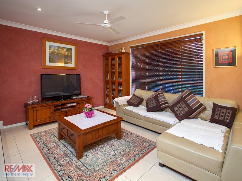 16 Mindi Court, Cashmere QLD 4500