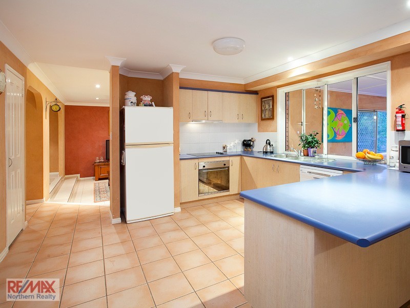 16 Mindi Court, Cashmere QLD 4500