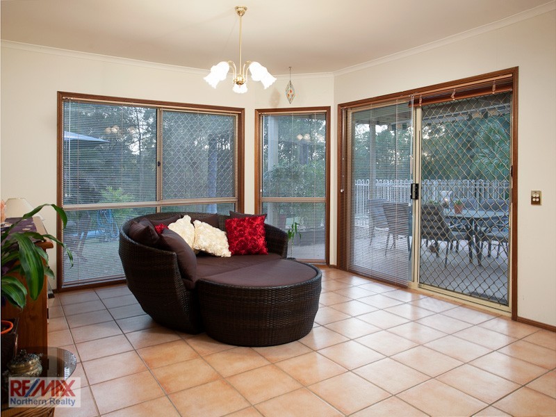 10 Spotted Gum Lane, Cashmere QLD 4500