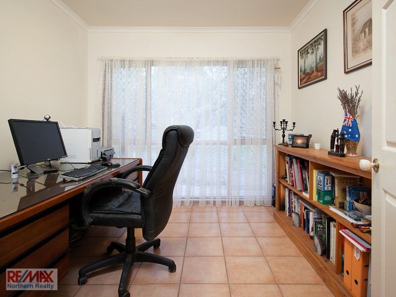 10 Spotted Gum Lane, Cashmere QLD 4500