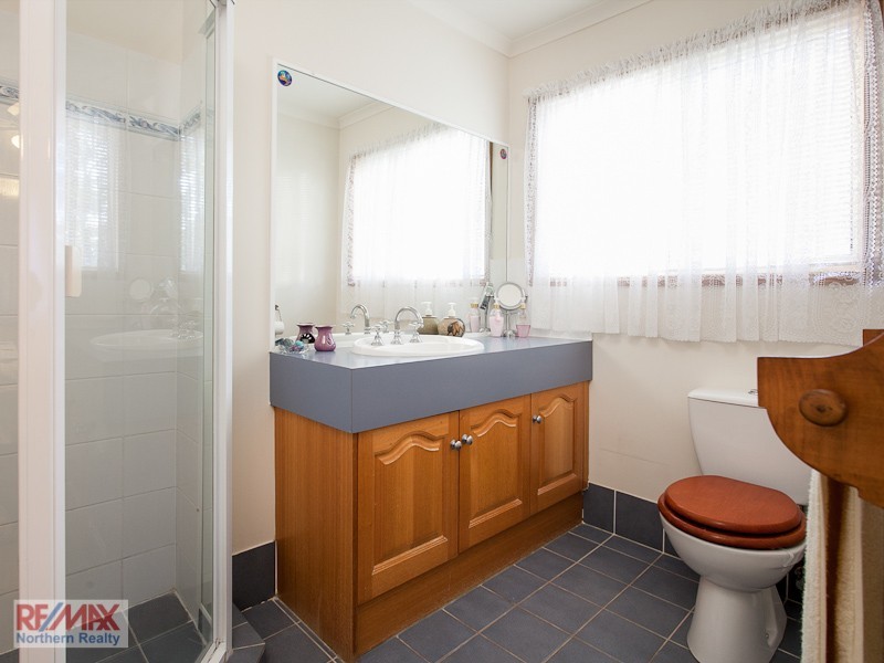 10 Spotted Gum Lane, Cashmere QLD 4500