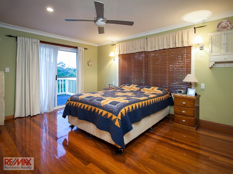 40 Leatherwood Drive, Arana Hills QLD 4054