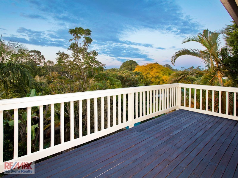 40 Leatherwood Drive, Arana Hills QLD 4054