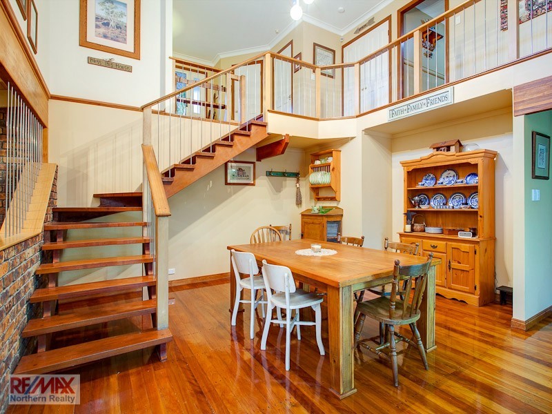 40 Leatherwood Drive, Arana Hills QLD 4054