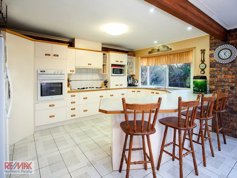 40 Leatherwood Drive, Arana Hills QLD 4054