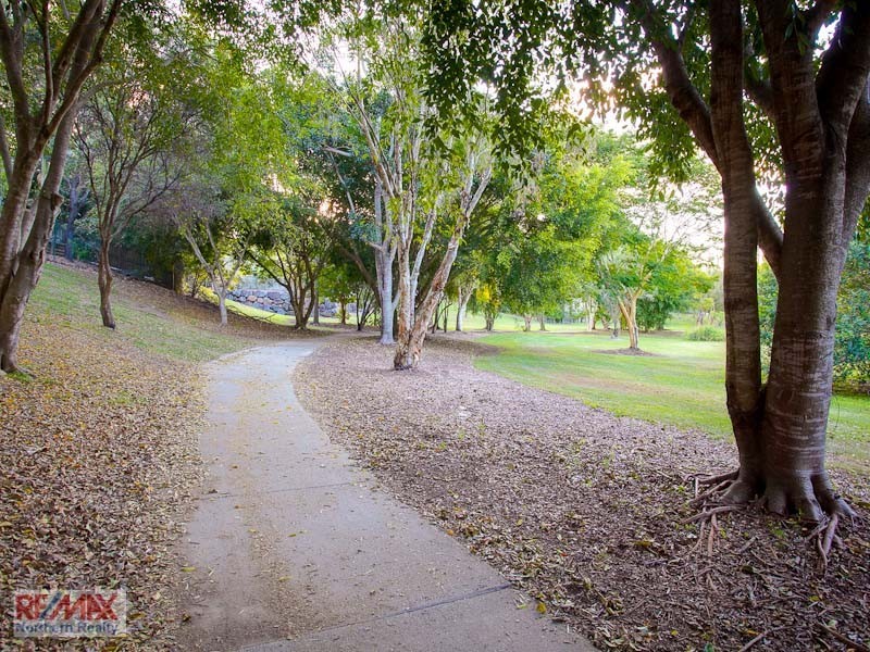 40 Leatherwood Drive, Arana Hills QLD 4054