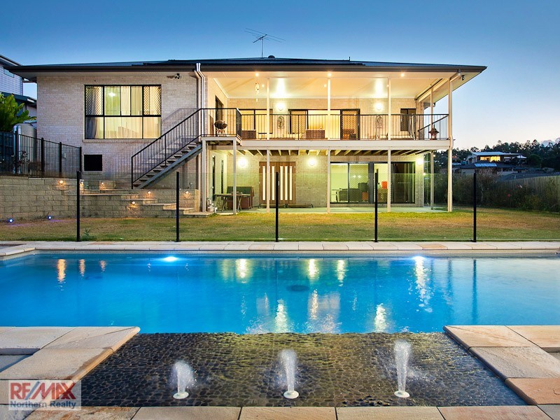 129 Corvus Drive, Cashmere QLD 4500