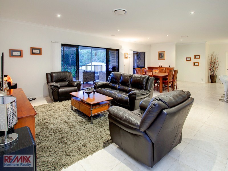 129 Corvus Drive, Cashmere QLD 4500