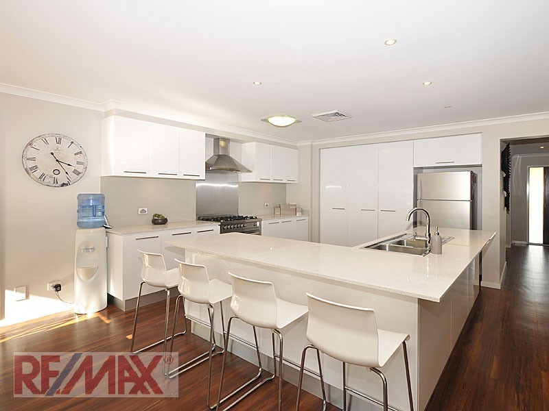 21 Brigadoon Cres, Eatons Hill QLD 4037