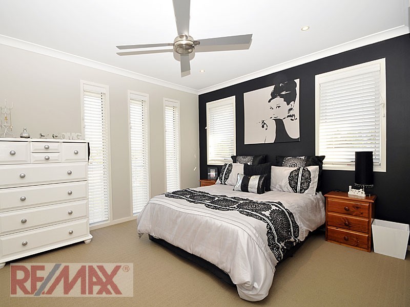 21 Brigadoon Cres, Eatons Hill QLD 4037