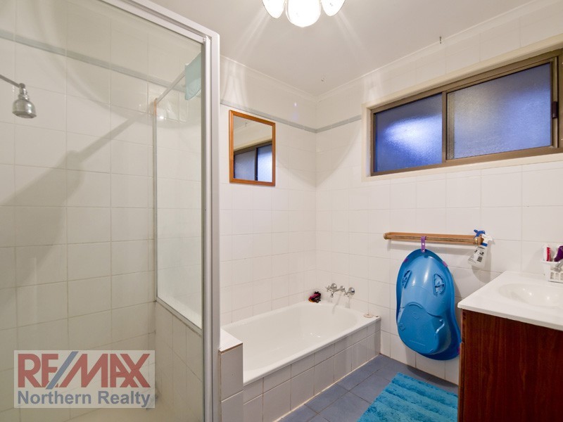 27 Coorabin St, Strathpine QLD 4500