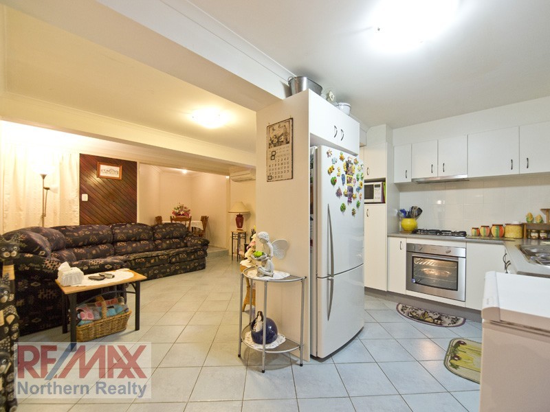 27 Coorabin St, Strathpine QLD 4500