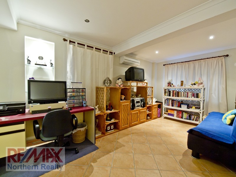 27 Coorabin St, Strathpine QLD 4500