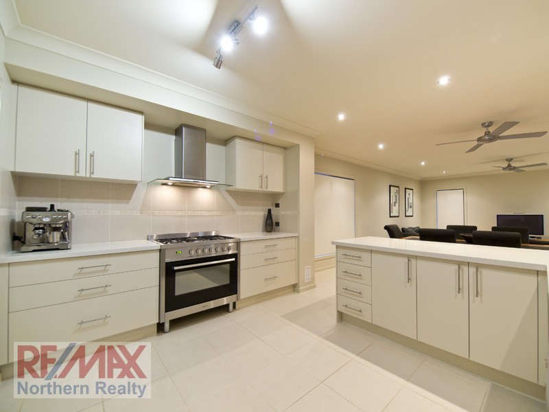 12 Buttonwood Close, Albany Creek QLD 4035