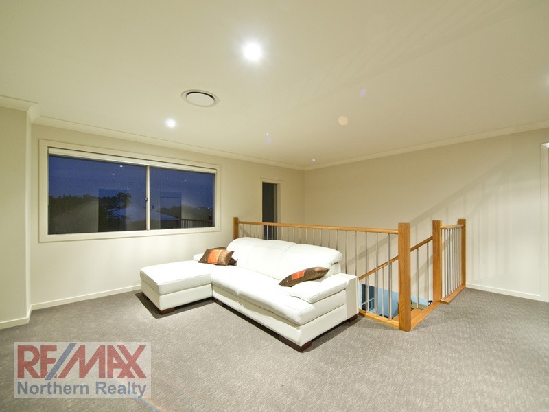 12 Buttonwood Close, Albany Creek QLD 4035