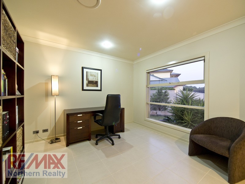 12 Buttonwood Close, Albany Creek QLD 4035