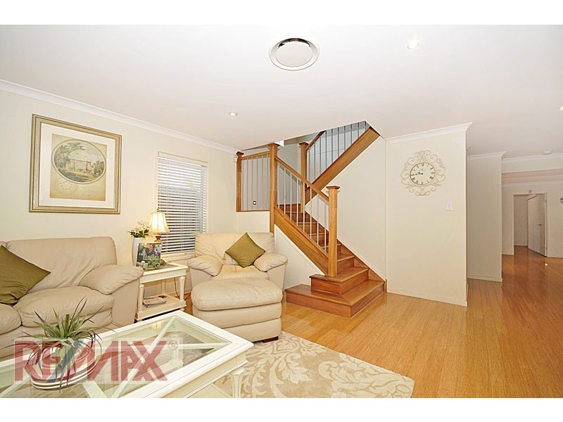9 Allenby Close, North Lakes QLD 4509