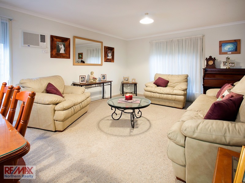 4 Kurrumba Drive, Petrie QLD 4502