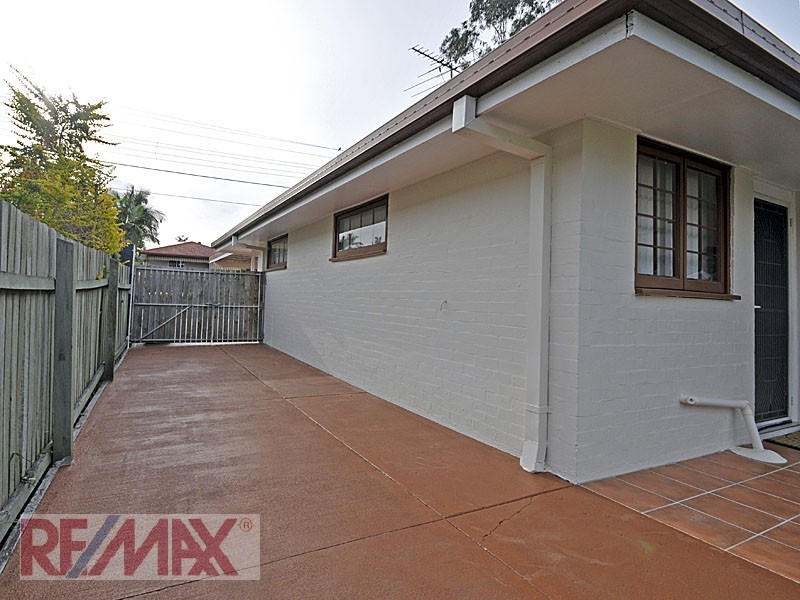 36 Leitchs Rd, Albany Creek QLD 4035