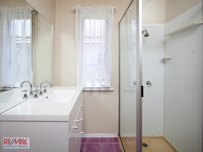 146 McConaghy Street, Mitchelton QLD 4053