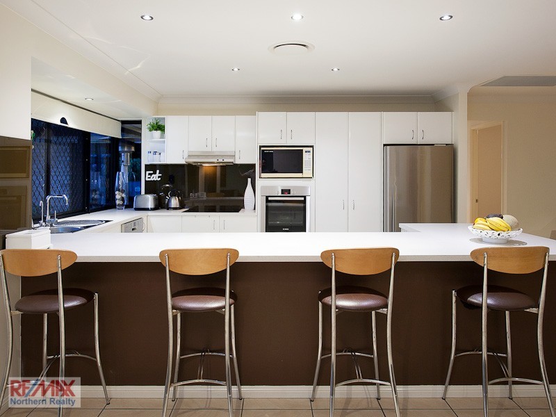 4 Major Court, Cashmere QLD 4500