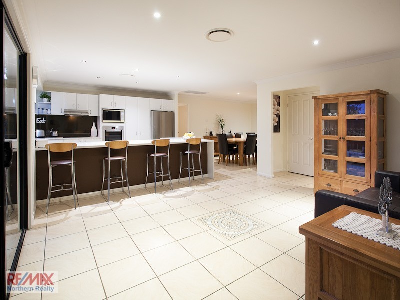 4 Major Court, Cashmere QLD 4500